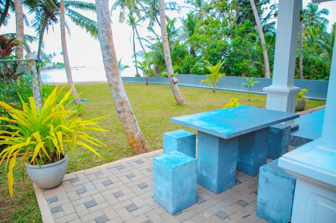 Maha Oya Lodge Wayikkal Esterno foto