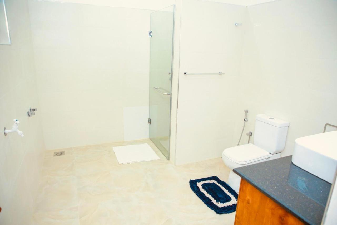 Maha Oya Lodge Wayikkal Esterno foto