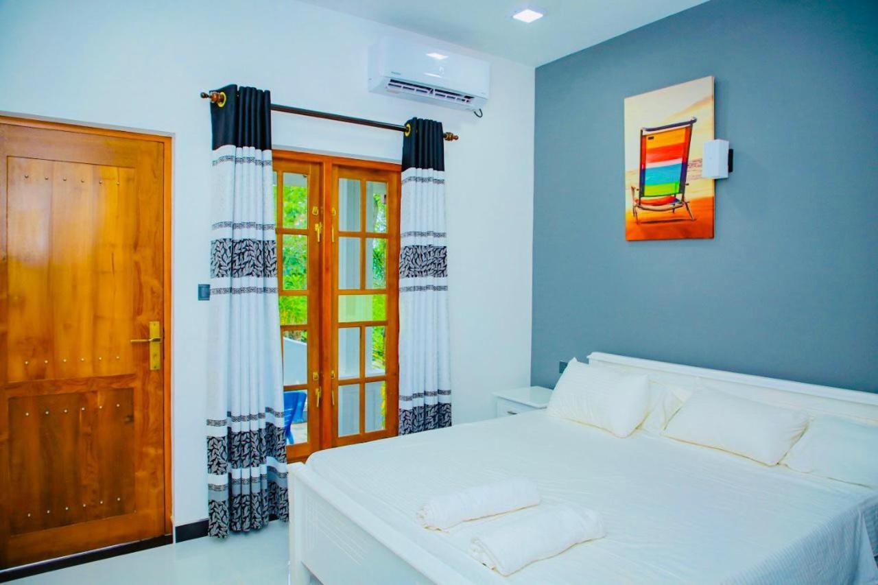 Maha Oya Lodge Wayikkal Esterno foto